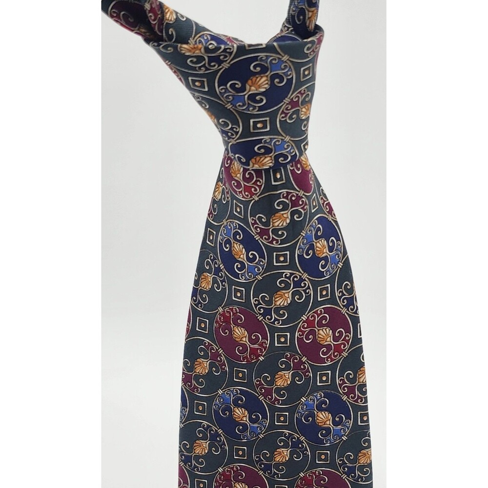 Bill Blass Necktie ~ 100% Silk New